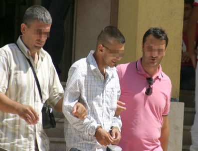Evinde 35 Paket Esrar Gele Geçen Genç Tutuklandı