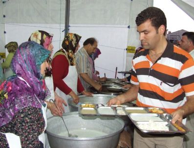 MEHMET GÜNER - İftar Çadırında İlk Oruç Açıldı
