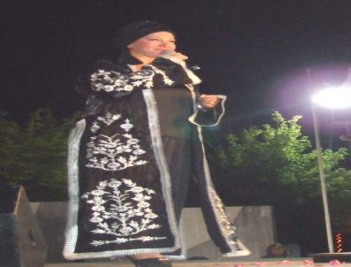 İkbal Gürpınar İkinci Kez Ramazan Etkinlikleri İçin Çan'da