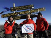 Amerikalı savaş gazileri Kilimanjaro'ya tırmandı