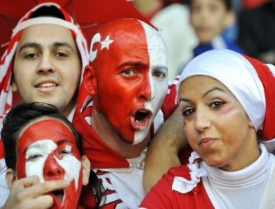 Türkiye Almanya milli maçına gitme şansı