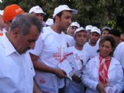 Ak Partililer, Evet Broşürü Dağıttı