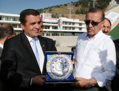 Başbakan Erdoğan, Erzurum'da 2011 Unıversıade Kapsamında Yapılan Spor Tesislerini Gezdi