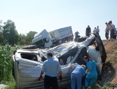 Biga'da Trafik Kazası: 1 Ölü, 2 Yaralı