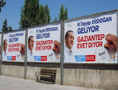 Chp'nin Başbakan Afişlerine Yaptığı İtiraz Kabul Edildi