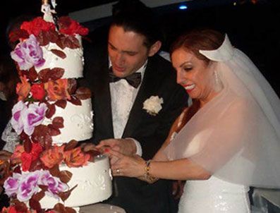 ZEYNEP DİZDAR - Zeynep Dizdar internette tanıştı, evlendi