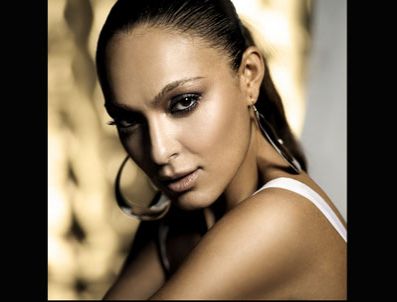 JENNİFER LOPEZ - Ziynet, Jennifer Lopez'in menejeri ile anlaştı