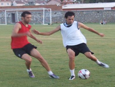 TATİL KÖYÜ - Fethiyespor Gölcük'e Kampa Gitti