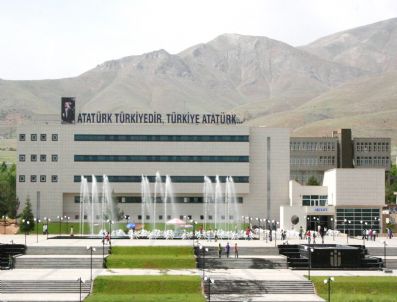 FATIH HILMIOĞLU - 'Atatürk Türkeye'dir, Türkiye Atatürk' Yazısı Kaldırıldı, Yerine Atatürk'ün Sözü Yazıldı