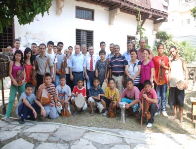 ÇUKUROVA KALKıNMA AJANSı - 'Bana Bir Nota Öğret' Projesi İle Gençler Hayat Bulacak