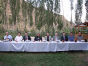 Başbakanlık Müsteşarı Ala, Oltu'da Onuruna Verilen İftar Yemeğine Katıldı