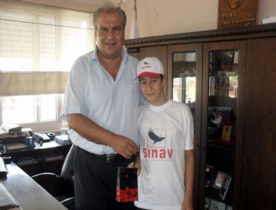 Bozdoğan Belediyesi'nden Sbs Şampiyonuna Ödül