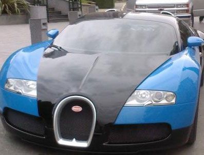 BUGATTI - Bugatti Veyron'u İstinya Park'a bıraktı