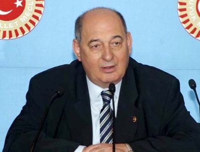 KEMAL ANADOL - O dönemde Başbakan Celal Bayar'dı