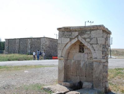 PAMUKÇU - Pamukçu Han Restore Ediliyor