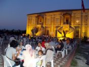 Tarihi Mevlevihanede İftar Yemeği Ve Sema Gösterisi