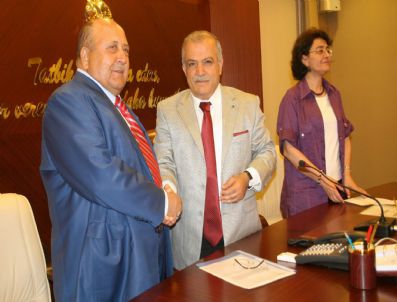 İNCI VARINLI - Yozgatlı Hayırsever İşadamı Bilal Şahin İlahiyat Fakültesi Yaptırıyor