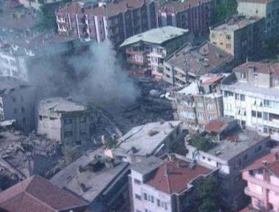 MUSTAFA PEKDEMIR - 17 Ağustos depremi, Gölcük'te anıldı