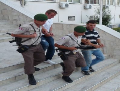 ÇANAKKALE KAPALı CEZAEVI - Jandarma Telefon Kablosu Hırsızlarına Geçit Vermedi