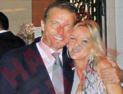 SAINT TROPEZ - Cem Uzan'ın aşkı artık gizli değil