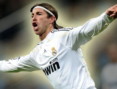 SERGIO RAMOS - Sergio Ramos Mesut'un Real Madrid'e transferini değerlendirdi