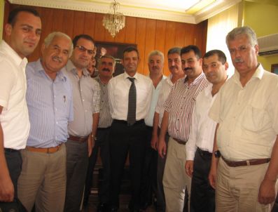 HÜSEYIN YOĞUN - Belde Belediye Başkanları Samandağ Kaymakamı Özçakıcı'yı Ziyaret Etti