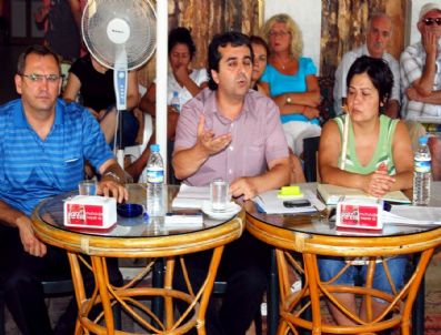 HÜSNÜ EROL - Chp, Küçükköy Ve Sarımsaklı'da 'Hayır' Toplantısı Yaptı