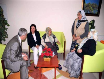 Huzur Evinde Neşeli İftar