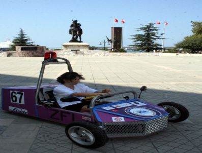 KARAELMAS ÜNİVERSİTESİ - Liselilerden Hidrojenle Çalışan Araç