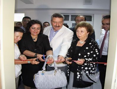 CAFER SARıLı - Çeşme Alper Çizgenakat Devlet Hastanesi Bilgisayarlı Dijital Röntgen Cihazı Bağışı