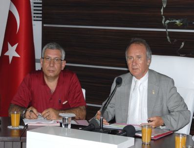 Muratpaşa'dan İşçiye Ramazan İkramiyesi