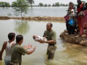 Pakistan'ı muson yağmurları vurdu