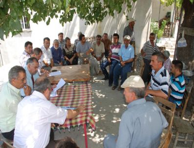 KARGıCAK - Damatlar Köylünün Sorununu Dinliyor