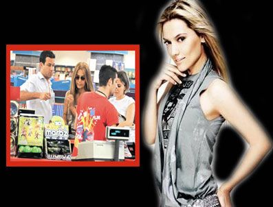 İSTINYE PARK - Demet Akalın kendini topluyor