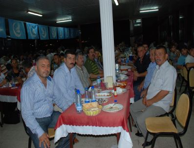 ALİ UZUNIRMAK - Didim Ülkü Ocaklarından İftar Yemeği