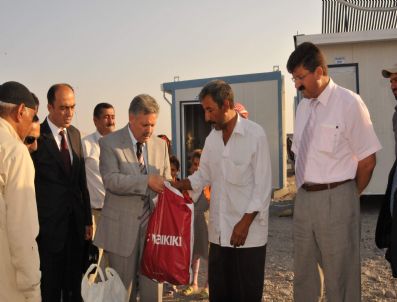 KıLBASAN - Karaman Valiliği'nden Geçici Tarım İşçilerine Yardım