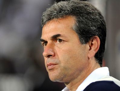 Fenerbahçe Teknik Direktörü Aykut Kocaman: 2.maçta tura yakın olacağımızı düşünüyorum