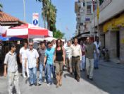 Kuşadası'nda Esnaf Yürüdü