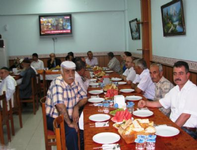 BEKARLAR - Osmancıklı Şehit Aileleri Ve Gazilere İftar