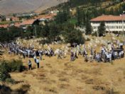 Trafik Kazasında Hayatını Kaybedenler Çelikhan'da Toprağa Verildi