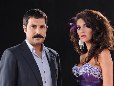 BİTMEYEN ŞARKI DİZİSİ - Bitmeyen Şarkı 1. bölüm fragmanı izle