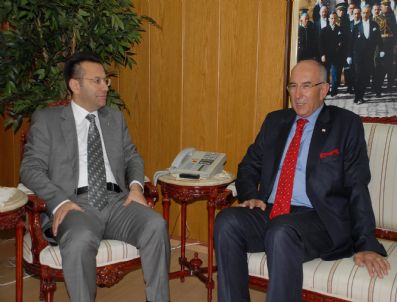 TEKIN KÜÇÜKALI - Kızılay Genel Başkanı Küçükali'den Vali Aksoy'a Ziyaret