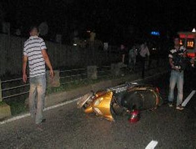 Motosikletle teraviye giderken dereye uçtular: 5 yaralı