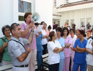 TÜRK SAĞLıK SEN - Sağlıkçılardan Atama Protestosu