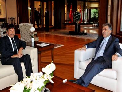 TCK - Gül, Dink'i tarabya Köşkü'nde ağırladı