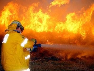 KOZLUCA - Bergama'daki yangın durdurulamıyor