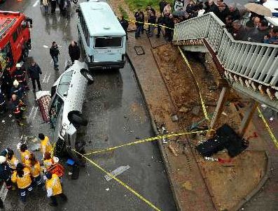 İzmir'de trafik kazası: 1 ölü, 7 yaralı