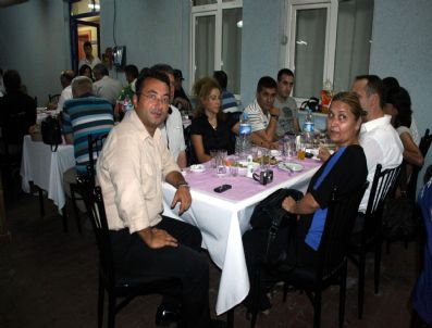 KILIMLI BELEDIYESI - Özdemir, Basınla Buluştu