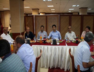 MURAT KARASU - Durak İçin Veda Yemeği