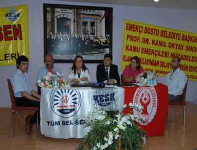 DÜNYA BARıŞ GÜNÜ - Memurlara Tiyatro Ve Sinema Biletli Toplu Sözleşme Dönemi